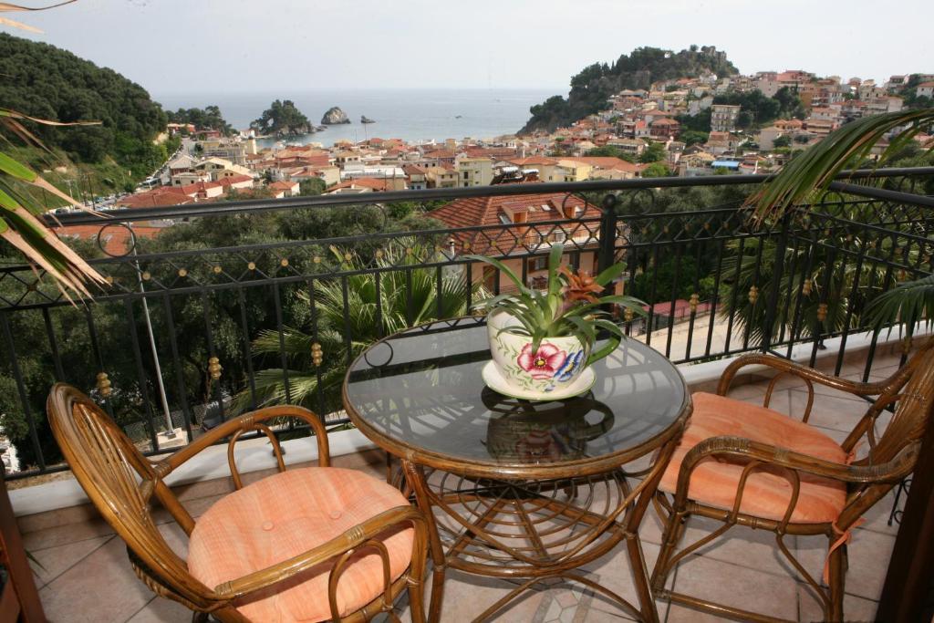 Katsios Studios Parga Habitación foto